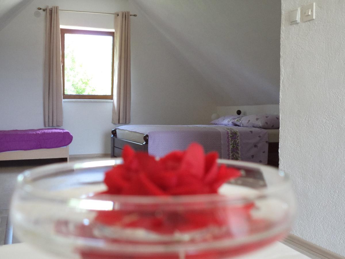 Guesthouse Loncar Plitvicka Jezera Exterior photo